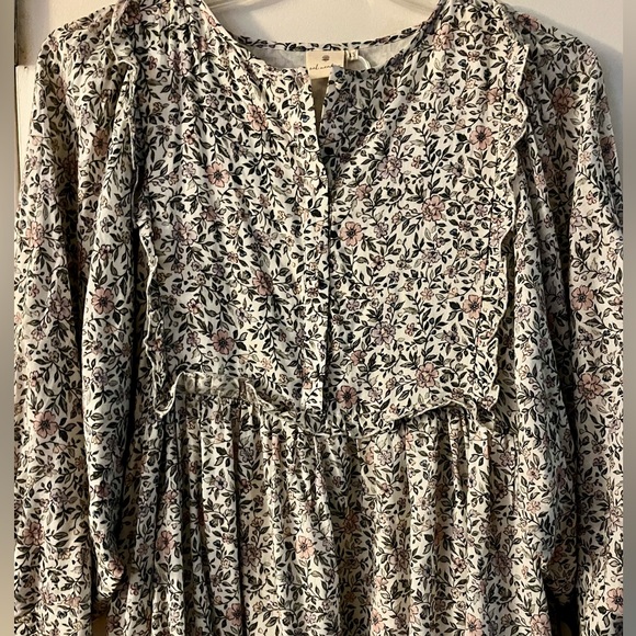 Oak Meadow Floral Midi Dress - Picture 2 of 9